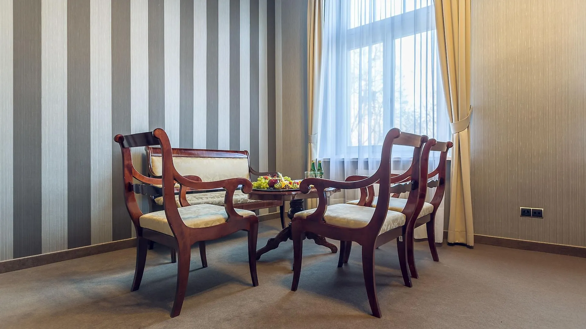 Hotel Royal Krasków
