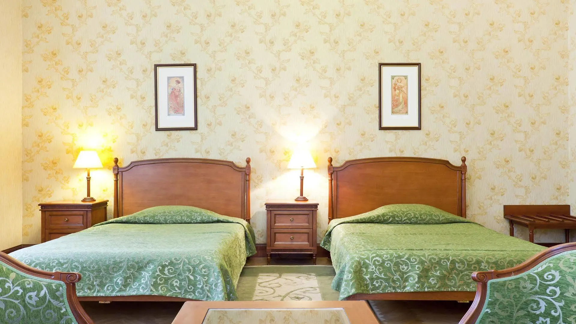 ***  Hotel Royal Krasków Πολωνία