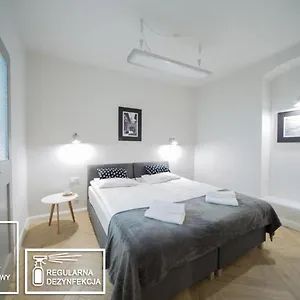 M5 Main Square Stylish One Bedroom Apartament