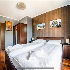 Urus Apartament