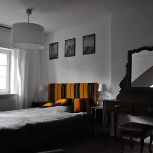 cichy-apartament-na-nowym-swiecie.warsawhotelspoland.com/