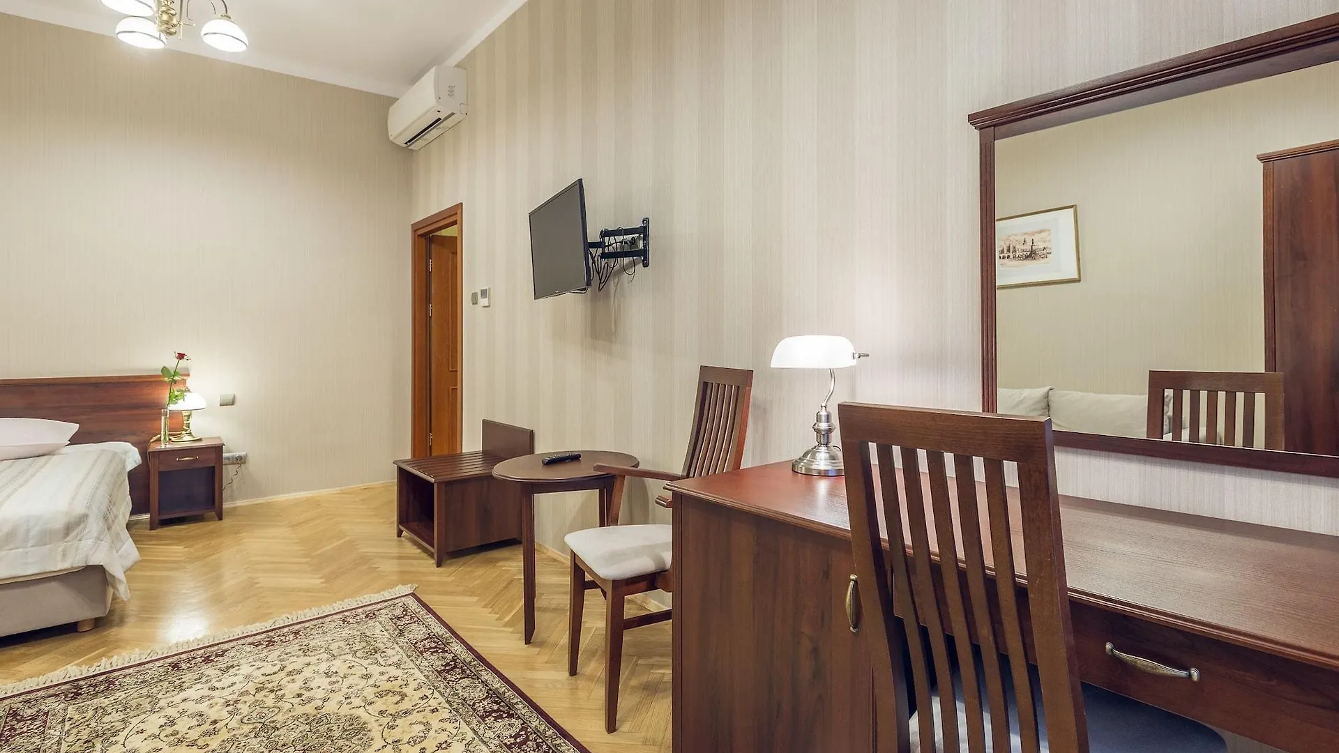 ***  Hotel Royal Cracovia Polonia